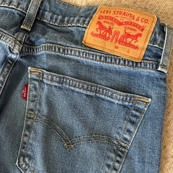 Levi’s Men’s Classic Straight-Leg Blue Jeans 33x30 - Picture 8 of 9